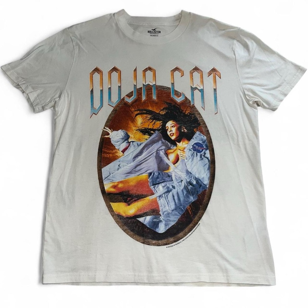 Hollister co. doja cat graphic tee